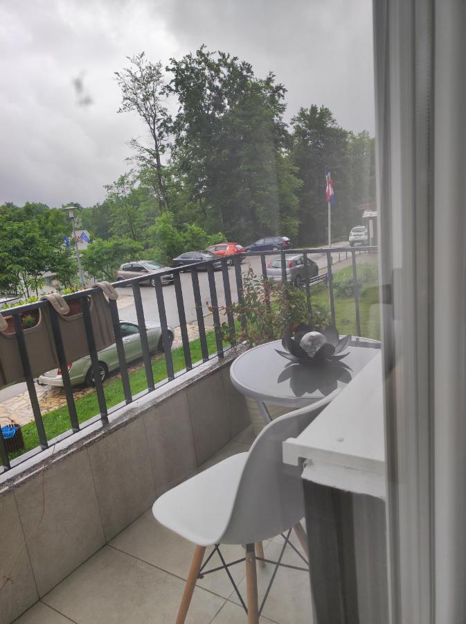 Apartament Studio Apartman Rose Plitvička Jezera Zewnętrze zdjęcie